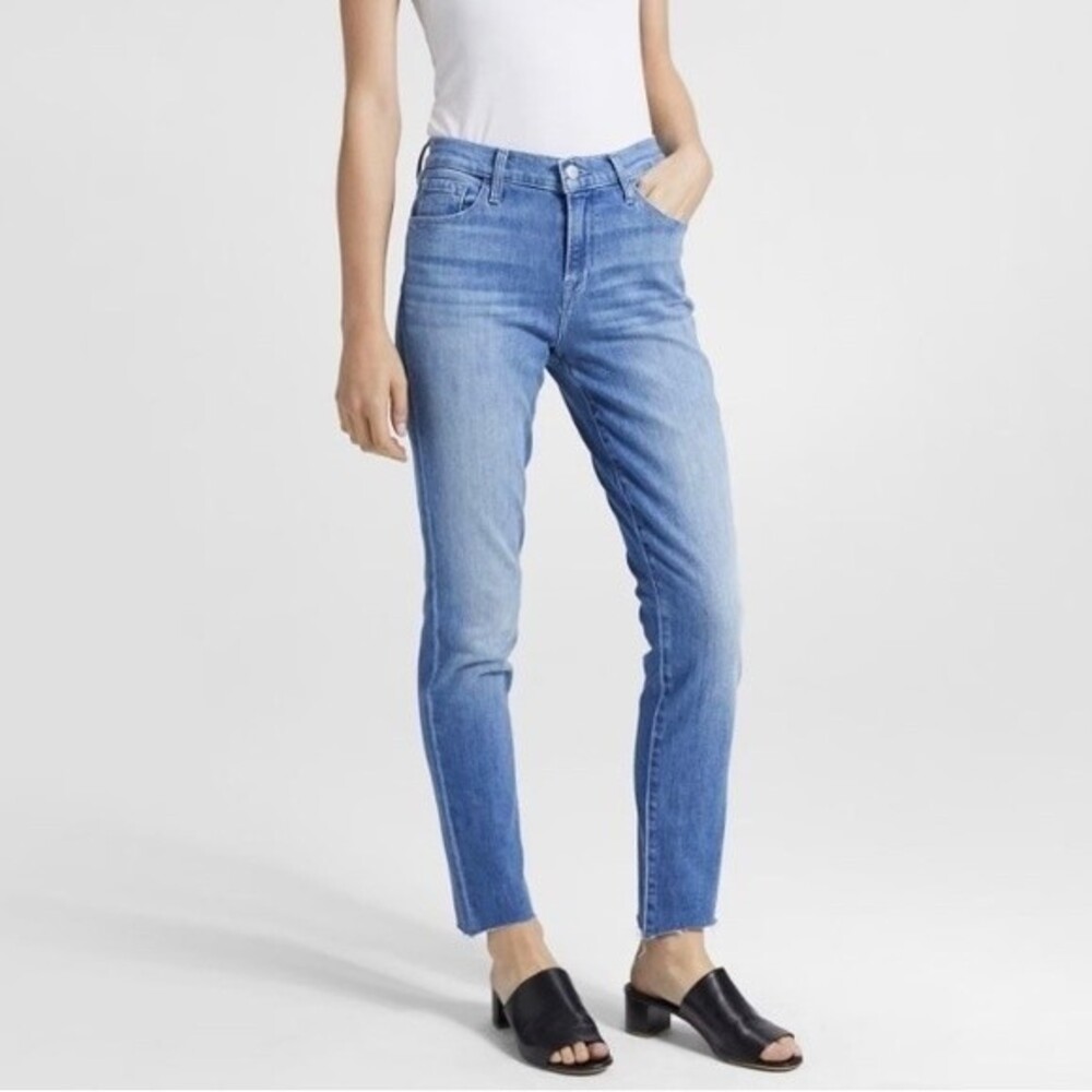 NEW J Brand Ruby High Rise Crop Cigarette Denim Light Wash Jeans Size 28
